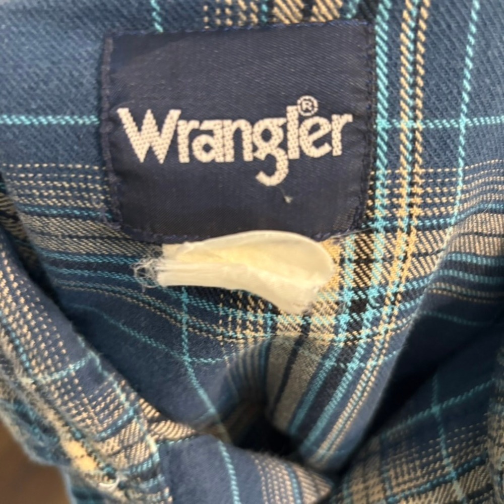 Wrangler Mens XL Blue Plaid Western Pearl Snap Shirt Long Sleeve Raw Hem Grunge - Picture 4 of 16